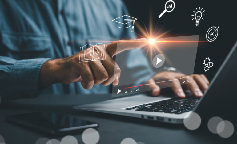 Menkomdigi Tunggu Platform Digital Daftar PSE hingga 6 Juni