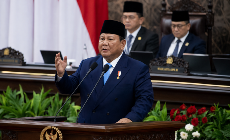Prabowo Soroti Ekonomi Tumbuh 35 Persen tapi Jumlah Rakyat Miskin Bertambah