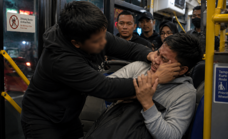 Penumpang JakLingko Dianiaya Pelaku dengan Riwayat Gangguan Jiwa