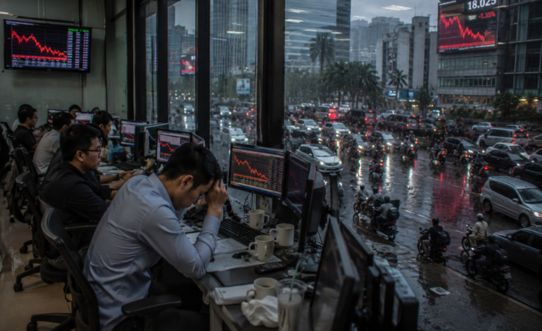Rupiah Anjlok, Saham Bank Besar Berisiko Tertekan di Bursa