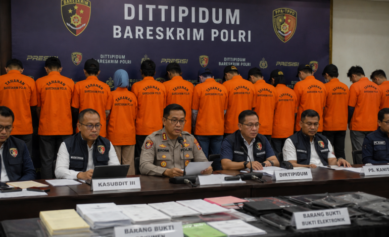 Polisi Tetapkan 13 Tersangka Kasus Haji Ilegal, Korban Capai 320 Orang