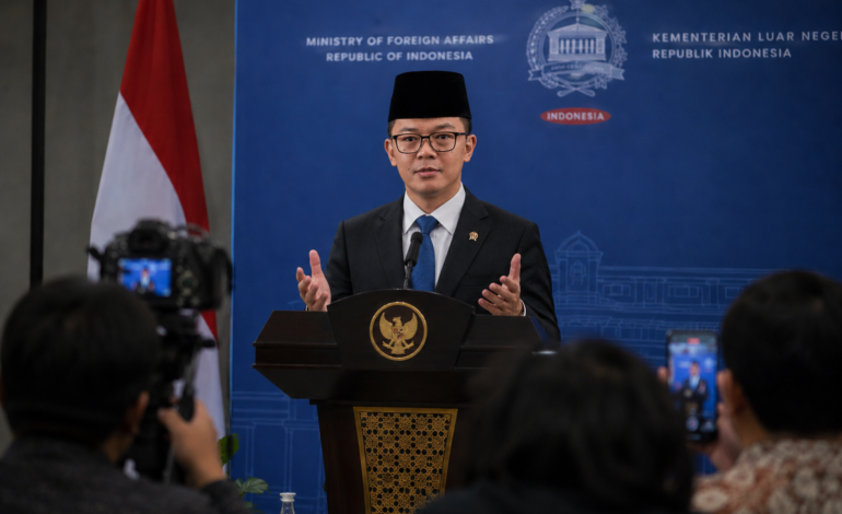 Menlu Tegaskan Lawatan Prabowo ke Luar Negeri Bukan Seremonial, Fokus Perjuangkan Kepentingan Nasional