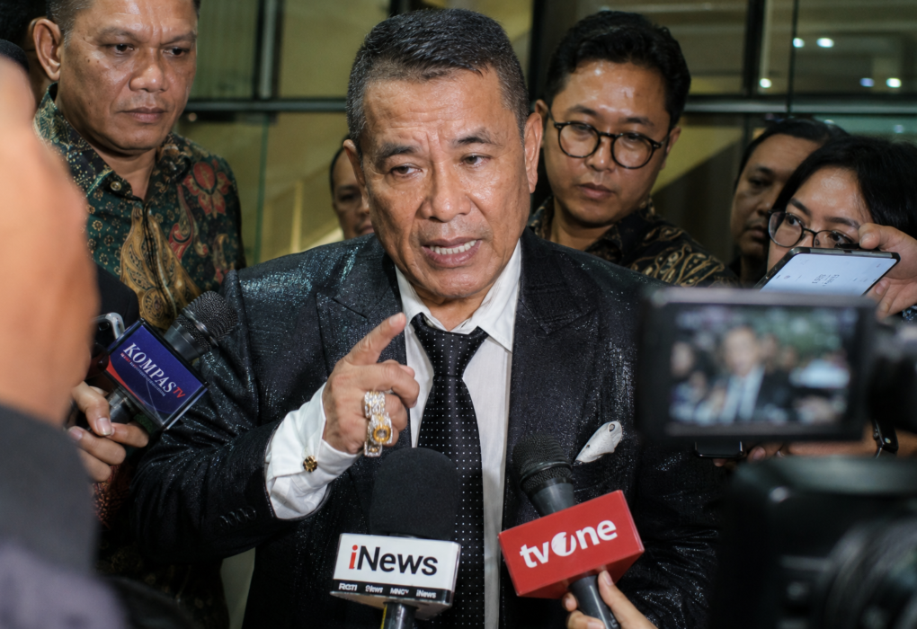 Hotman Paris minta maaf ke wartawan