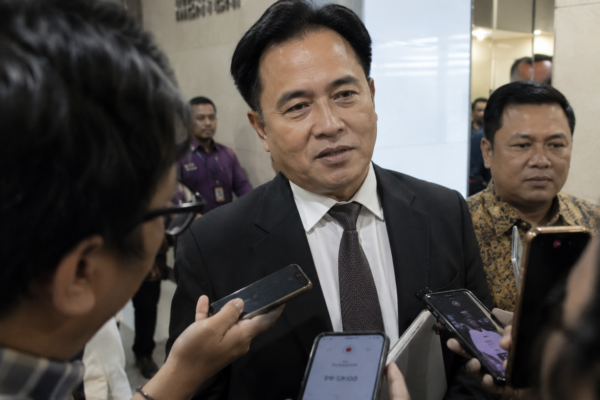 Yusril KPK bisa ambil alih kasus eks Jampidsus Febrie Adriansyah