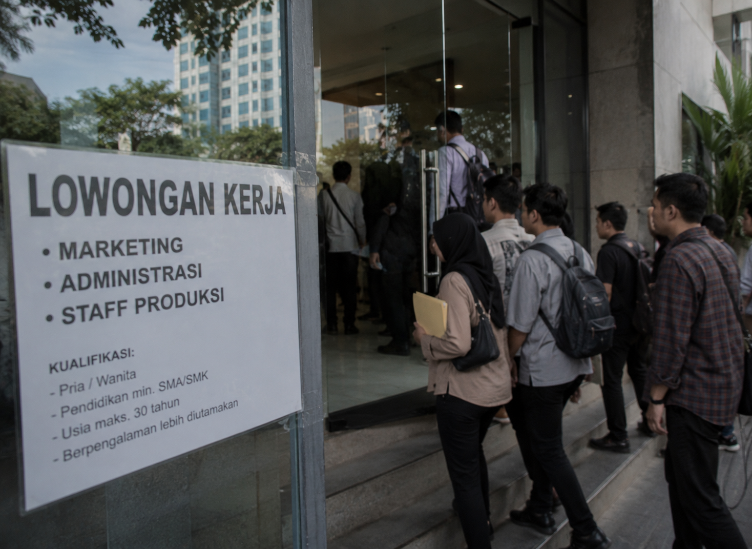 Purbaya Soal PHK di Tengah Ekonomi Tumbuh 5 Persen: Jangan Hanya Lihat Perusahaan Bangkrut