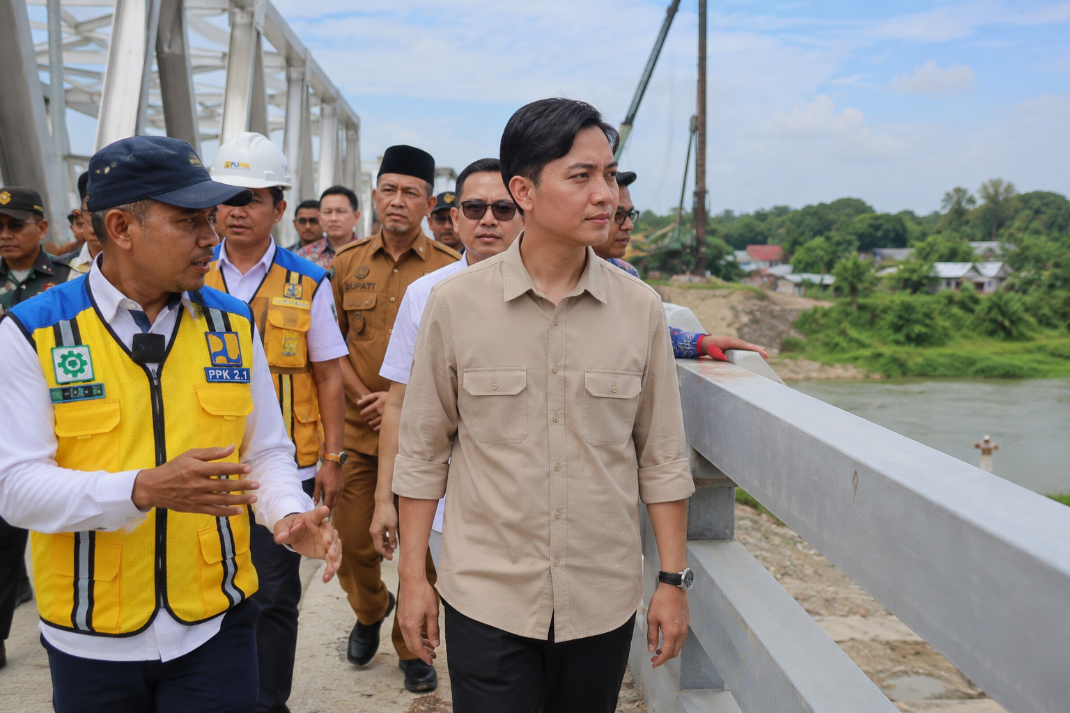 Kualitas Pembangunan Jembatan Teupin Mane Disorot Gibran