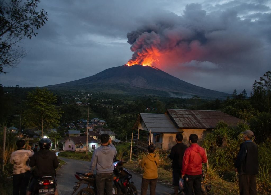 erupsi