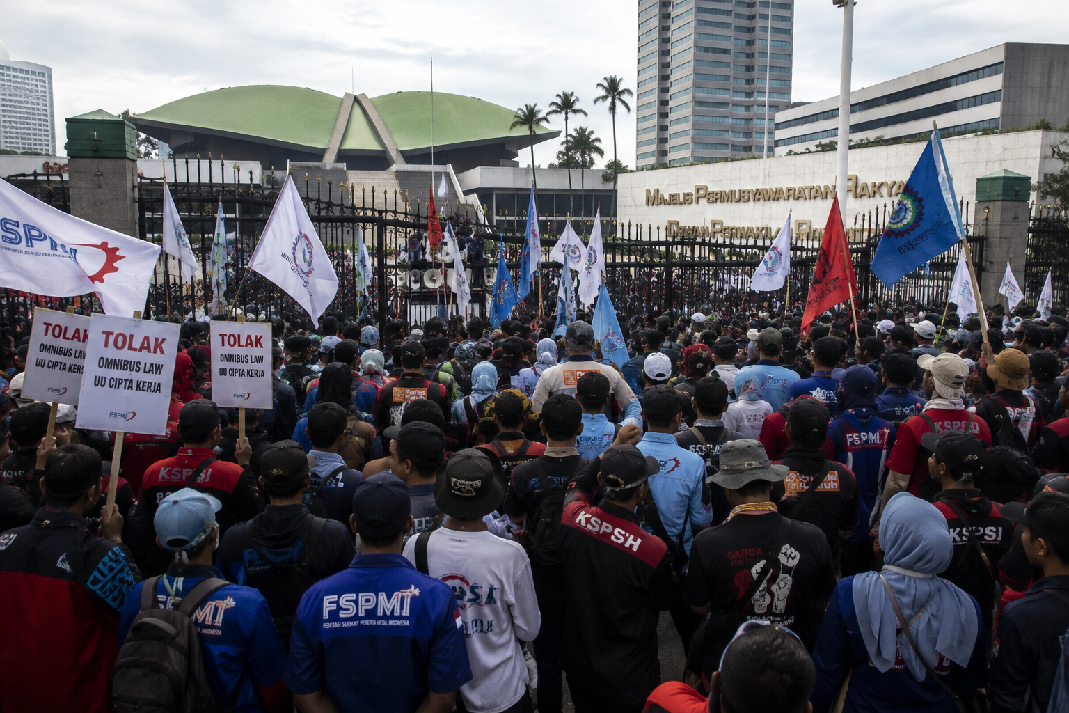Koalisi Buruh Batalkan Unjuk Rasa Minggu Depan